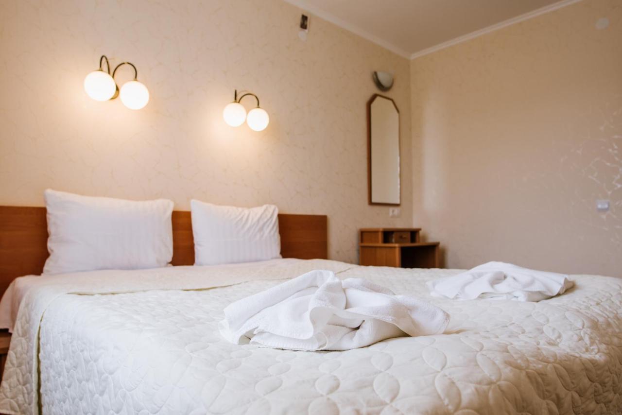 Zelenyy Bir Hotel Skhidnytsia Luaran gambar