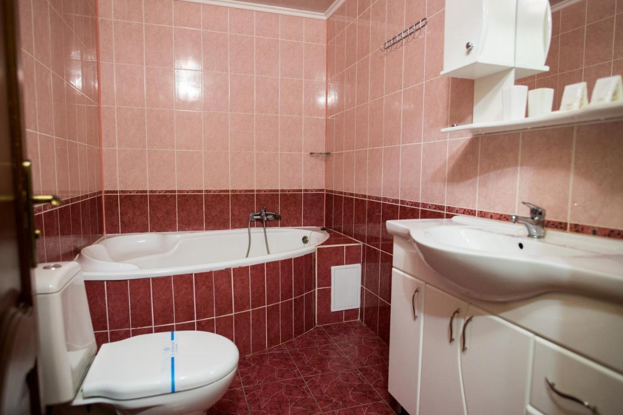 Zelenyy Bir Hotel Skhidnytsia Luaran gambar
