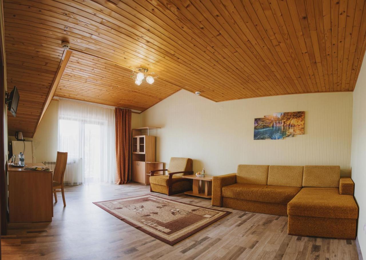 Zelenyy Bir Hotel Skhidnytsia Luaran gambar