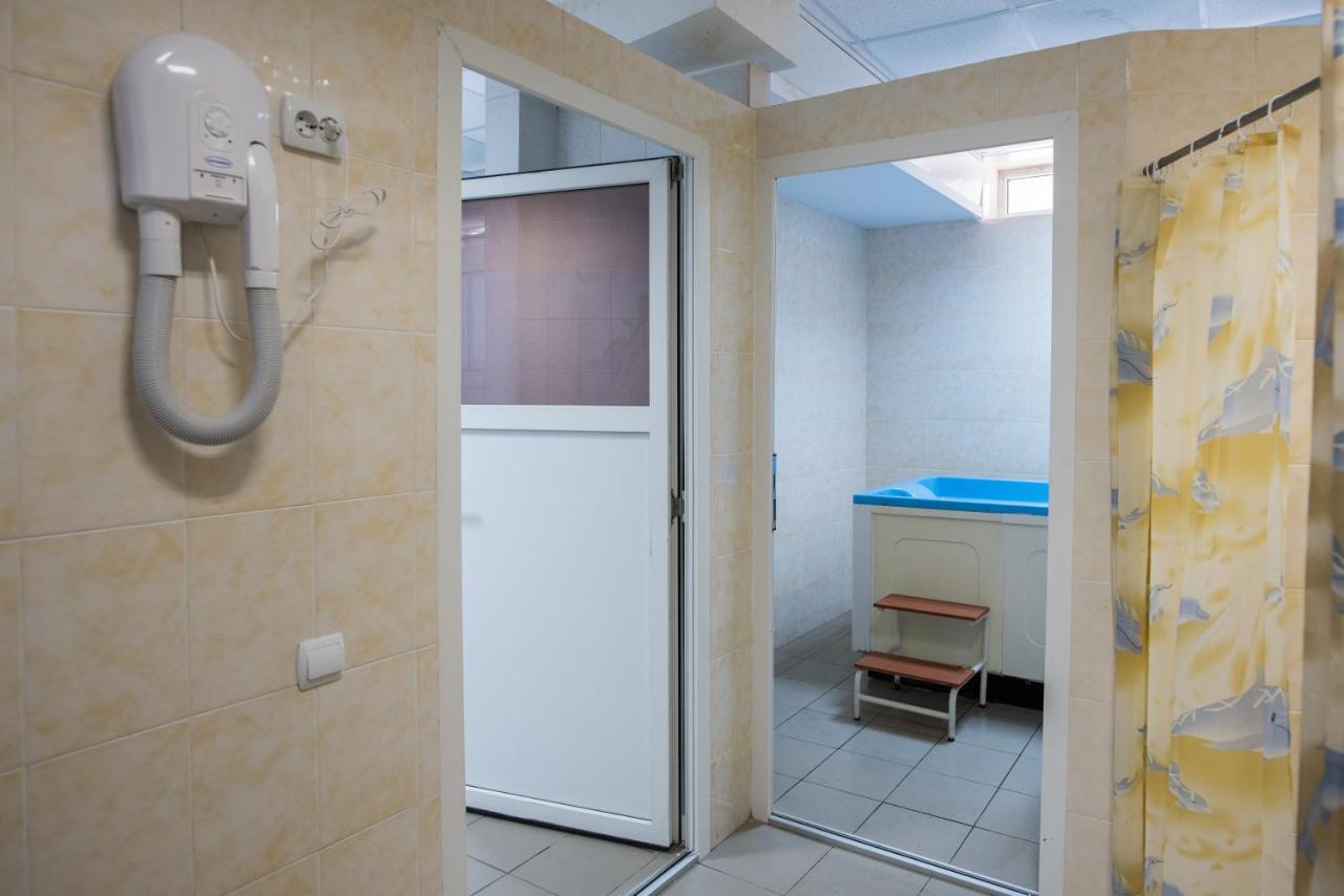 Zelenyy Bir Hotel Skhidnytsia Luaran gambar